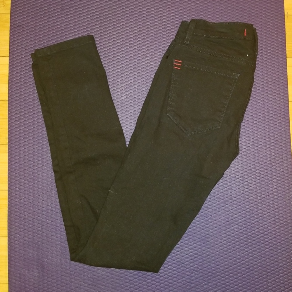 BDG Cigarette Mid Rise Skinny Jeans